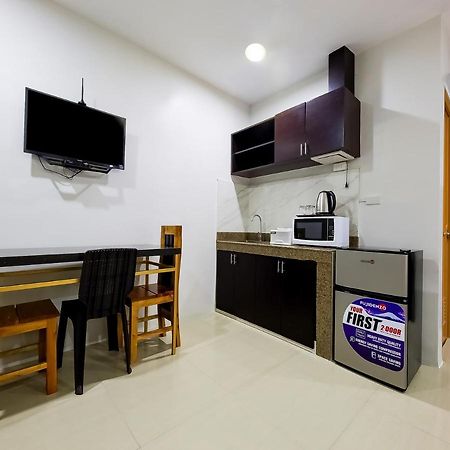Oyo 848 Dona Aurora Condotel Quezon City Dış mekan fotoğraf