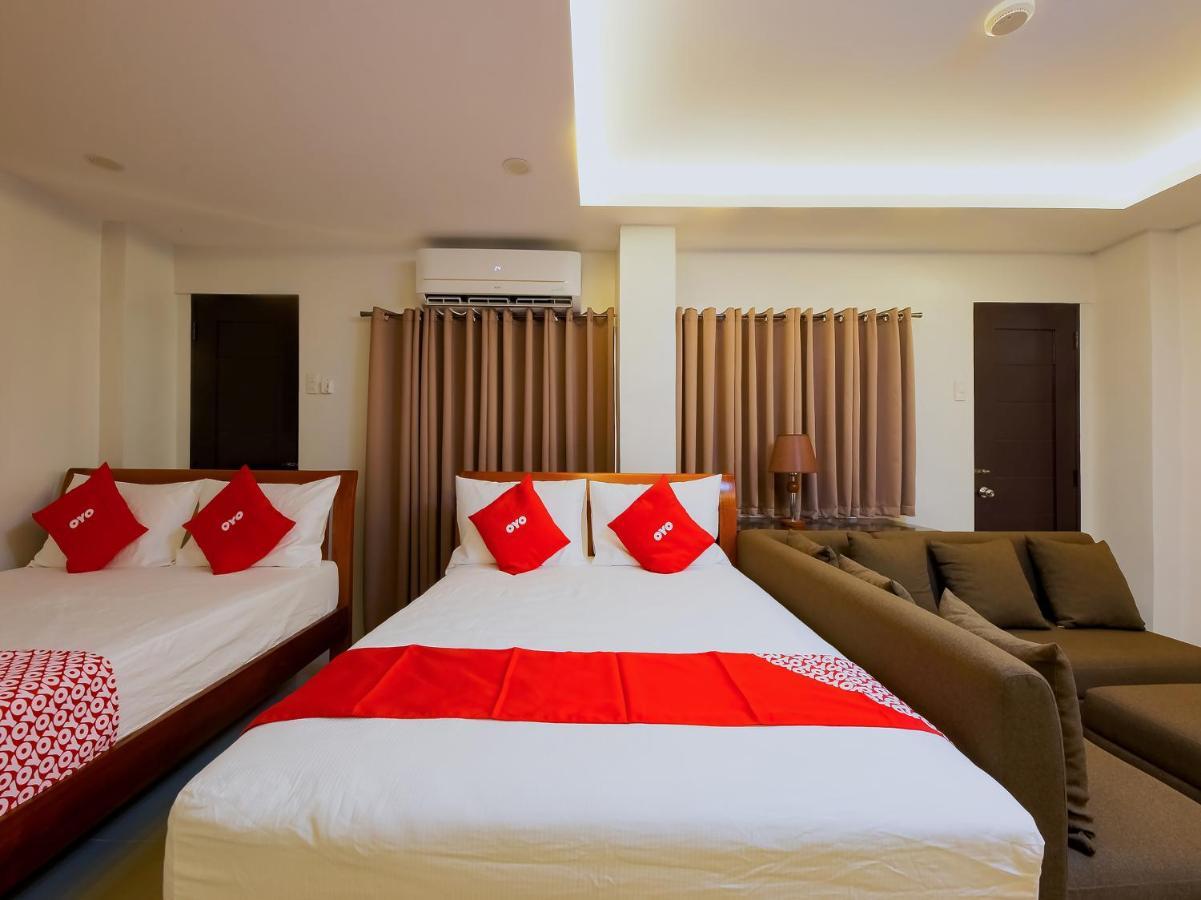 Oyo 848 Dona Aurora Condotel Quezon City Dış mekan fotoğraf