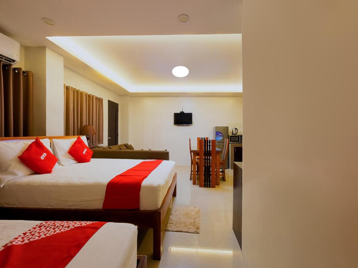 Oyo 848 Dona Aurora Condotel Quezon City Dış mekan fotoğraf