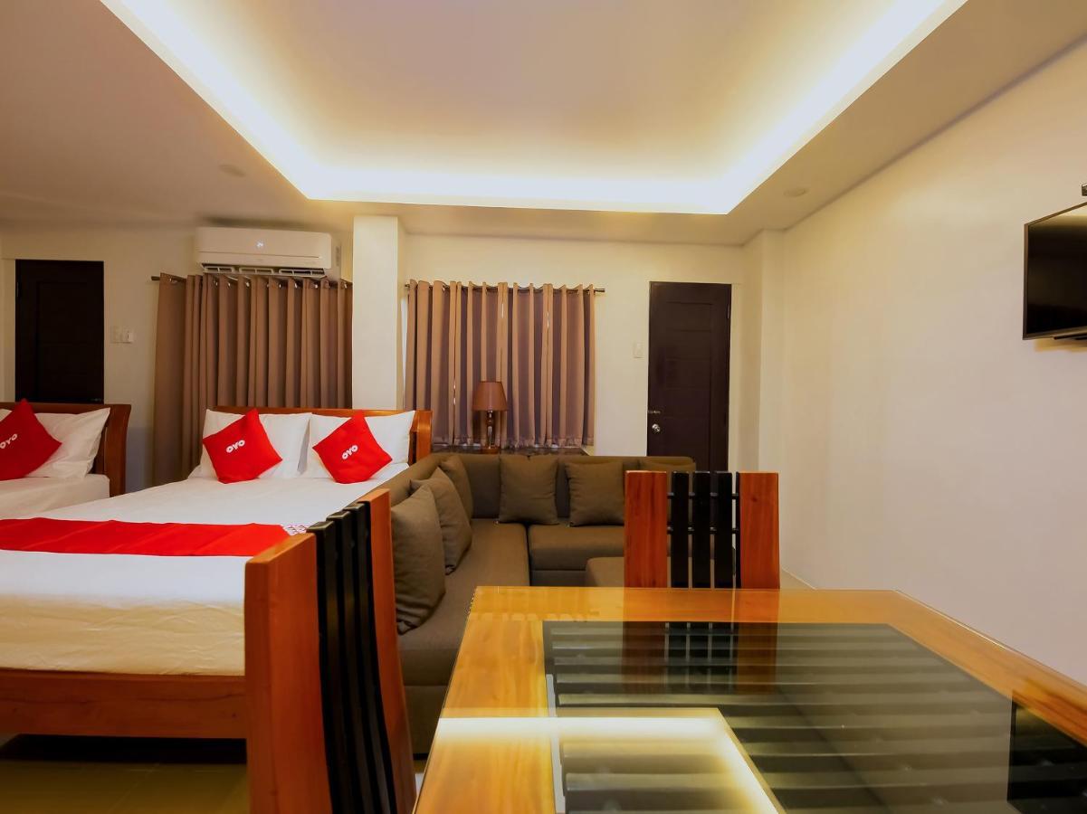 Oyo 848 Dona Aurora Condotel Quezon City Dış mekan fotoğraf