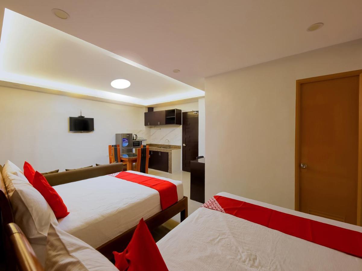 Oyo 848 Dona Aurora Condotel Quezon City Dış mekan fotoğraf