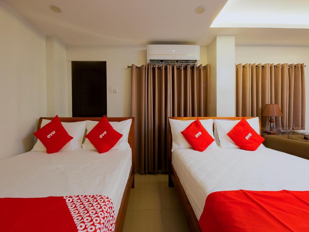 Oyo 848 Dona Aurora Condotel Quezon City Dış mekan fotoğraf