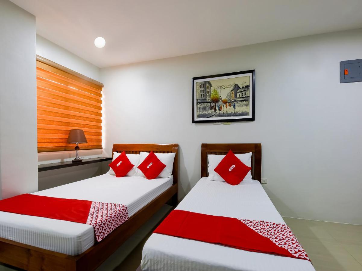 Oyo 848 Dona Aurora Condotel Quezon City Dış mekan fotoğraf