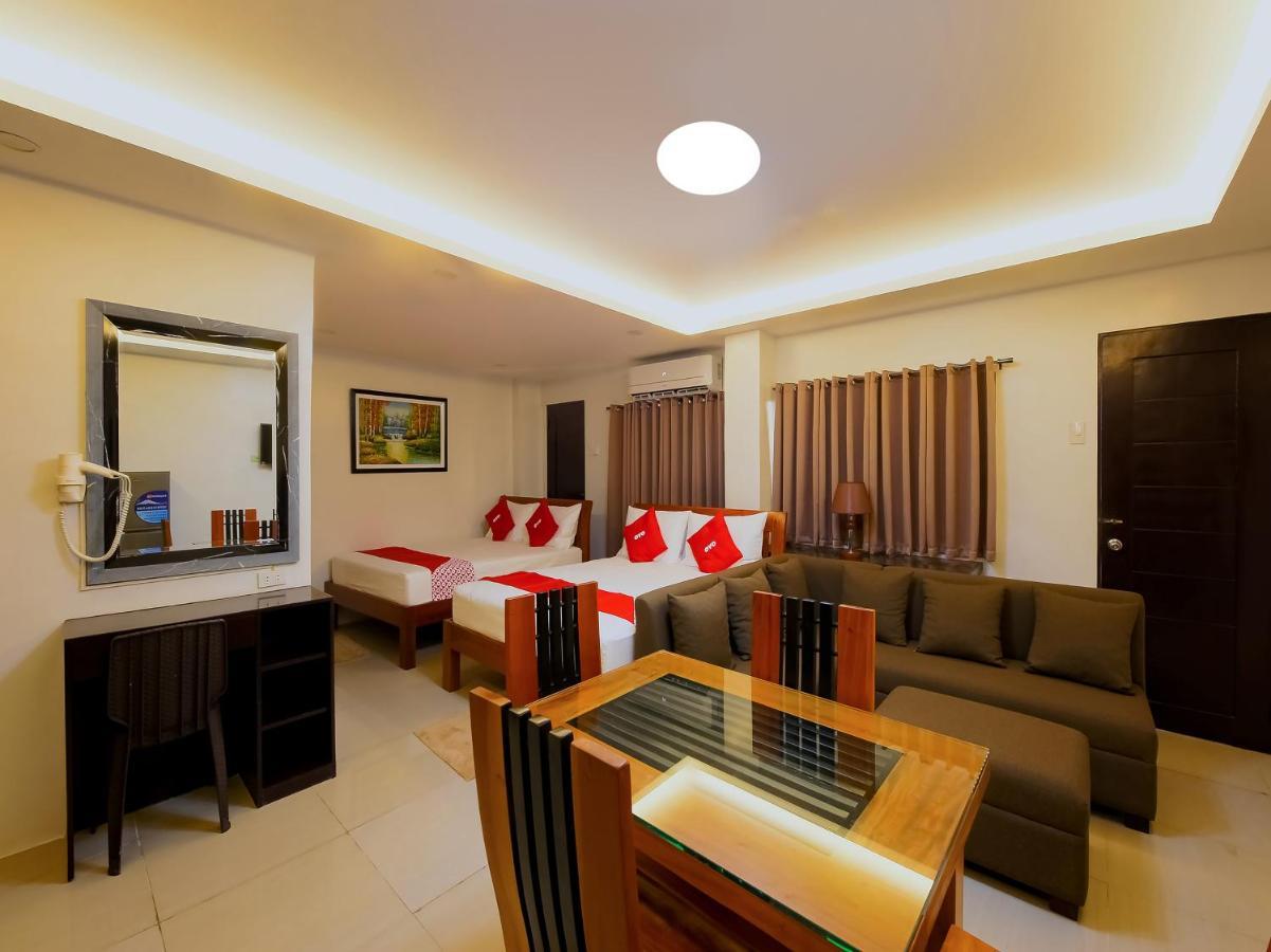 Oyo 848 Dona Aurora Condotel Quezon City Dış mekan fotoğraf