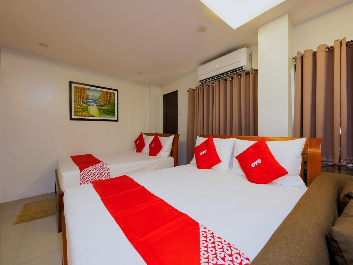 Oyo 848 Dona Aurora Condotel Quezon City Dış mekan fotoğraf