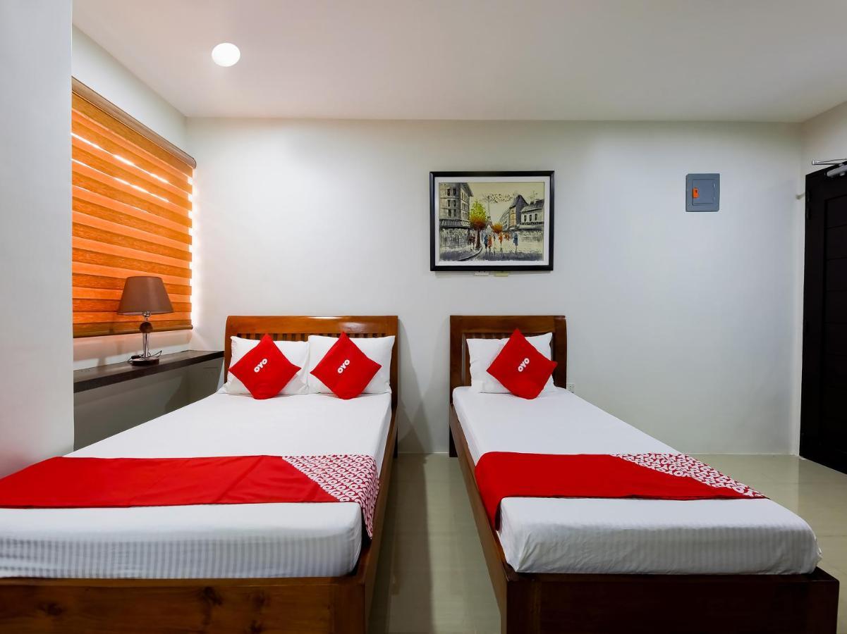 Oyo 848 Dona Aurora Condotel Quezon City Dış mekan fotoğraf