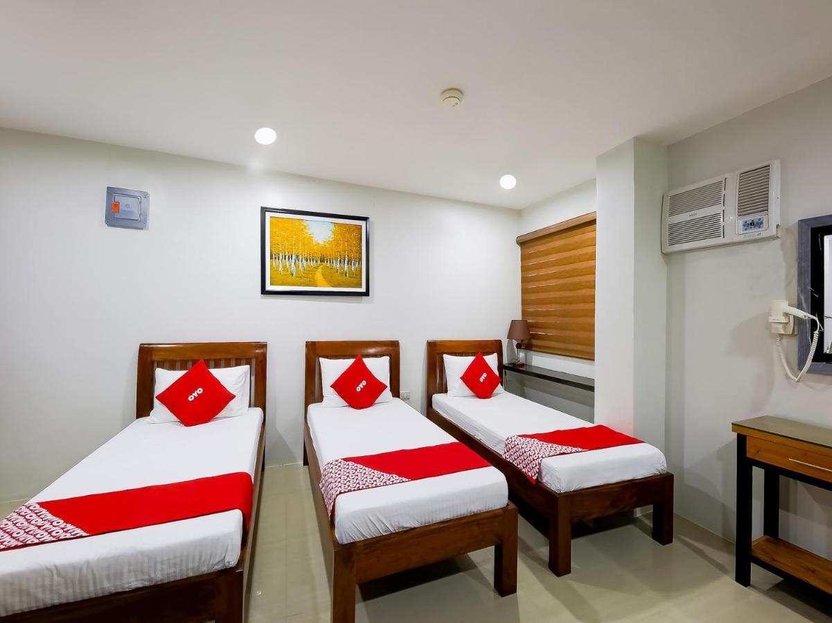 Oyo 848 Dona Aurora Condotel Quezon City Dış mekan fotoğraf