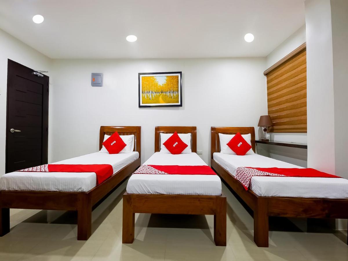 Oyo 848 Dona Aurora Condotel Quezon City Dış mekan fotoğraf
